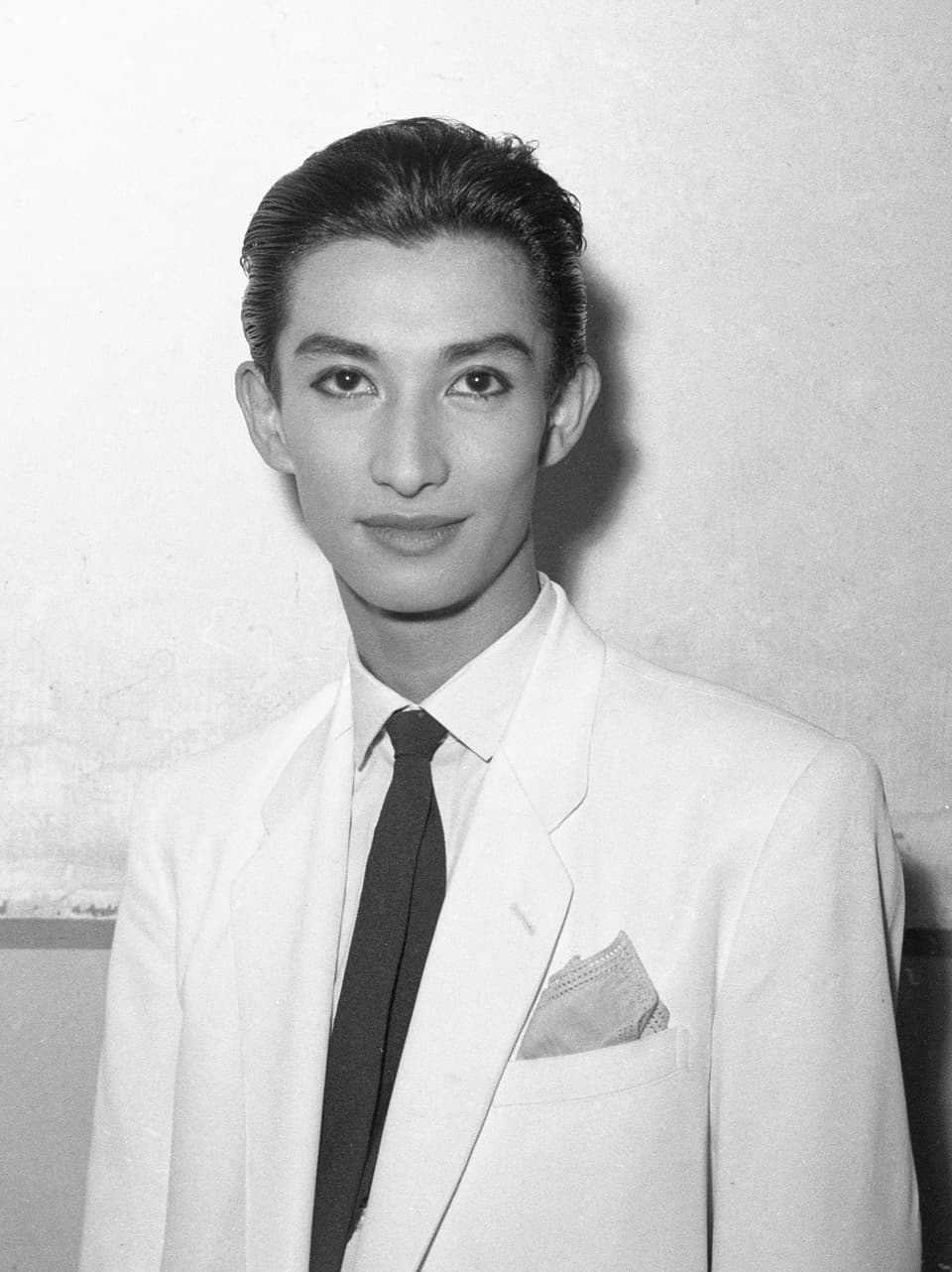 美輪明宏の画像